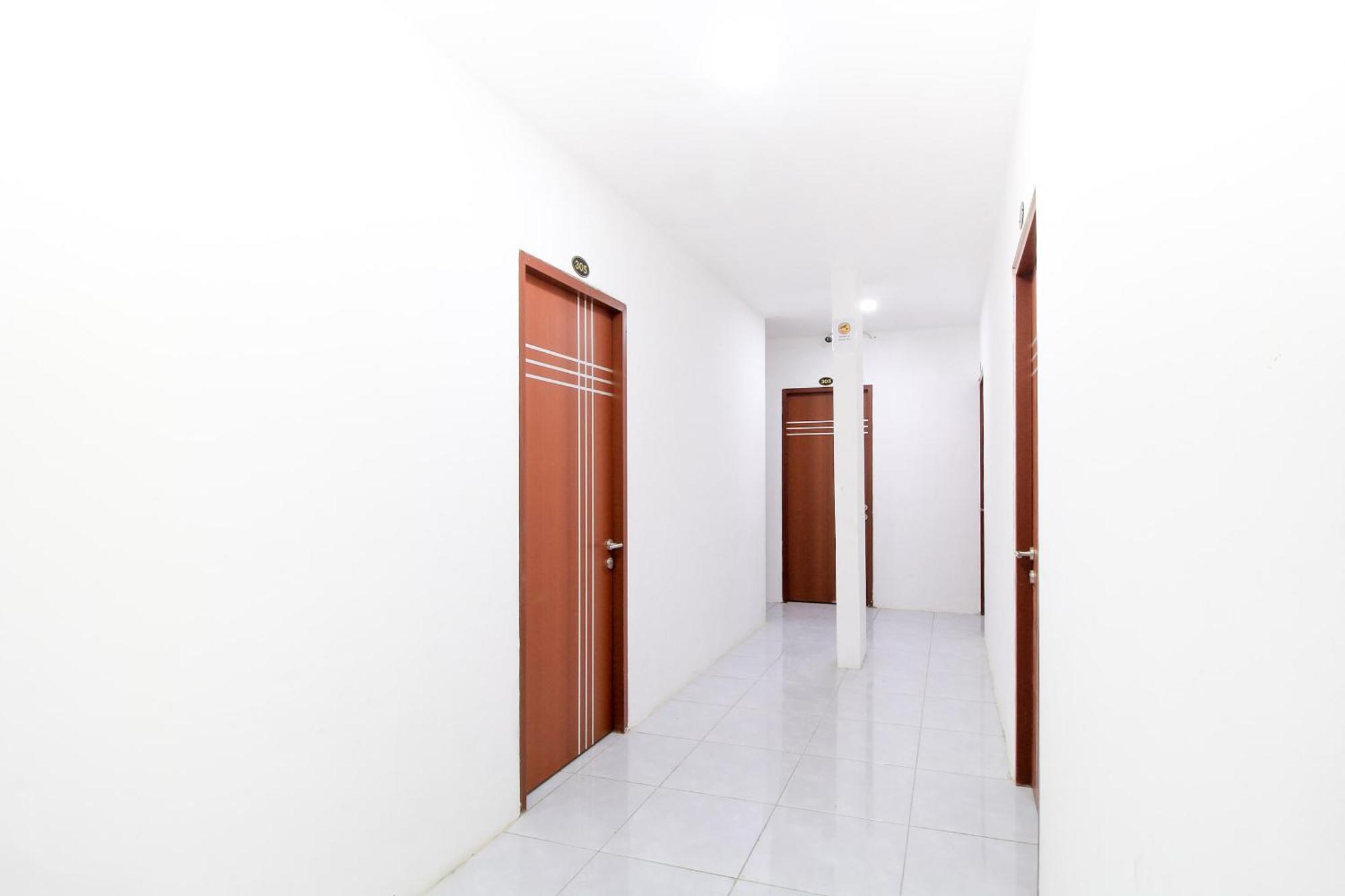 Super Oyo Capital O 217 A1 Hotel Surabaya